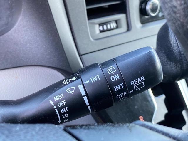 Photo of 2019 Celestial Silver Metallic Toyota Sienna