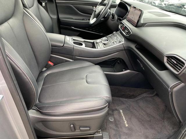 Photo of 2022 Shimmering Silver Hyundai SANTA FE