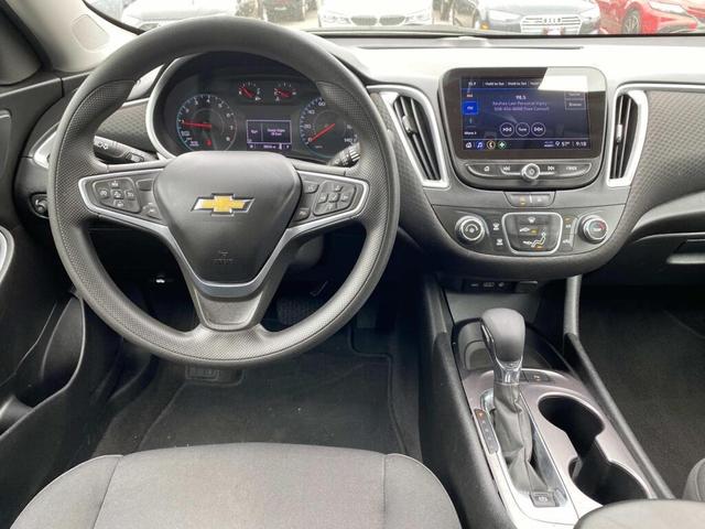 Photo of 2023 Summit White Chevrolet Malibu