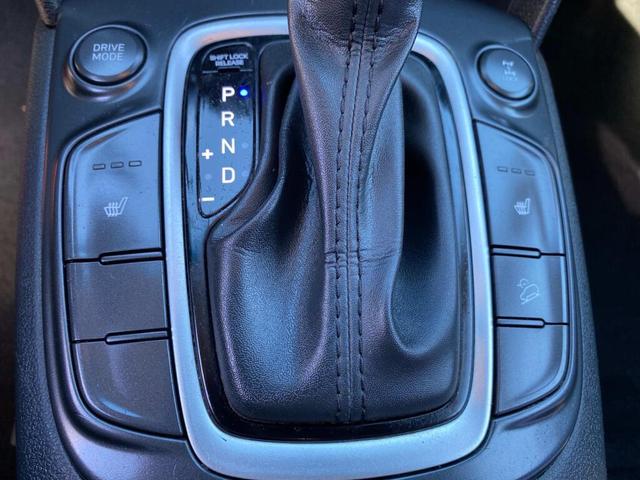 Photo of 2020 Sunset Orange Hyundai KONA