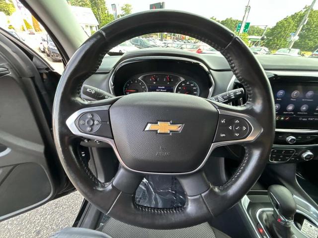 Photo of 2021 Mosaic Black Metallic Chevrolet Traverse