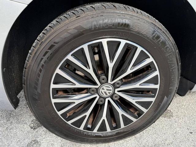 Photo of 2021 Pyrite Silver Metallic Volkswagen Jetta