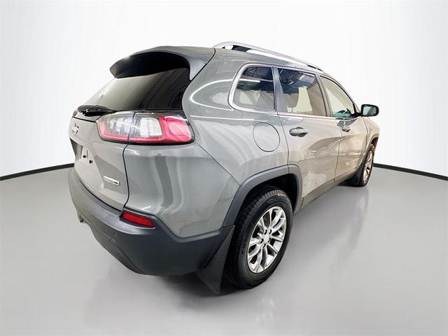 Photo of 2019 Sting-Gray Clearcoat Jeep Cherokee