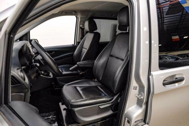 Photo of 2017 Silver Mercedes-Benz Metris