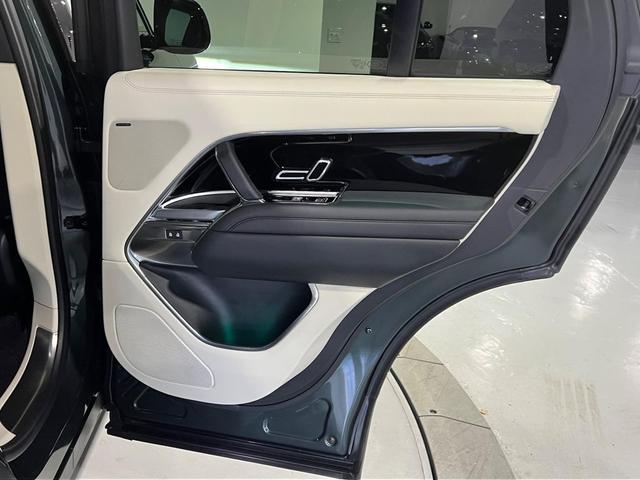 Photo of 2023 Belgravia Green Metallic Land Rover Range Rover