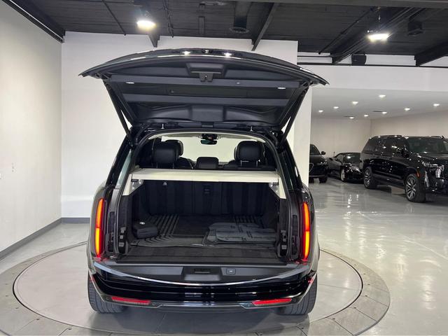 Photo of 2023 Belgravia Green Metallic Land Rover Range Rover