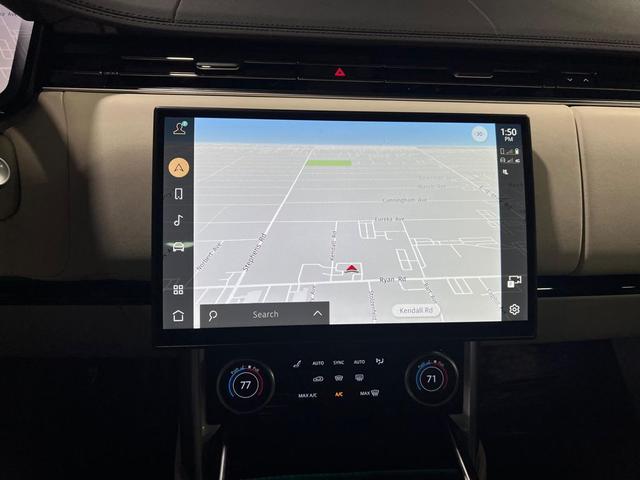 Photo of 2023 Belgravia Green Metallic Land Rover Range Rover