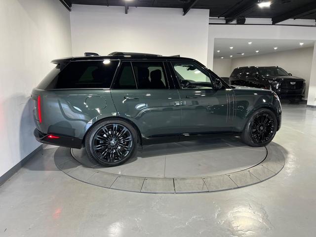 Photo of 2023 Belgravia Green Metallic Land Rover Range Rover
