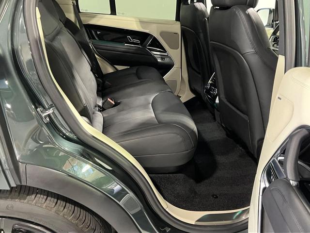 Photo of 2023 Belgravia Green Metallic Land Rover Range Rover