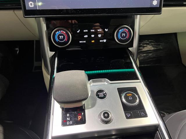 Photo of 2023 Belgravia Green Metallic Land Rover Range Rover