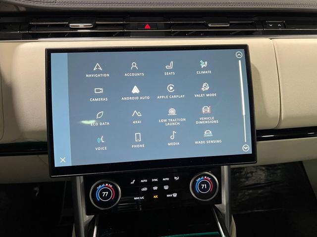 Photo of 2023 Belgravia Green Metallic Land Rover Range Rover