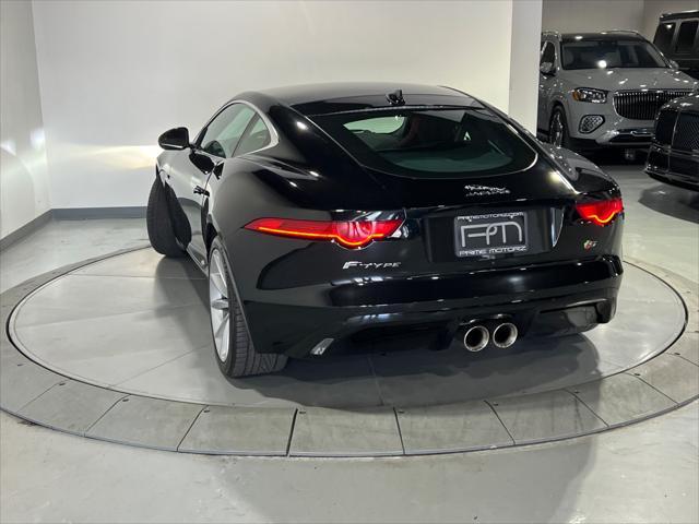 Photo of 2015 Ultimate Black Metallic Jaguar F-TYPE