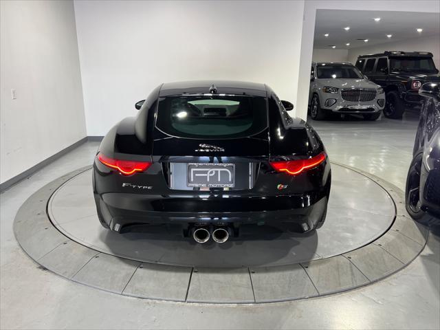 Photo of 2015 Ultimate Black Metallic Jaguar F-TYPE