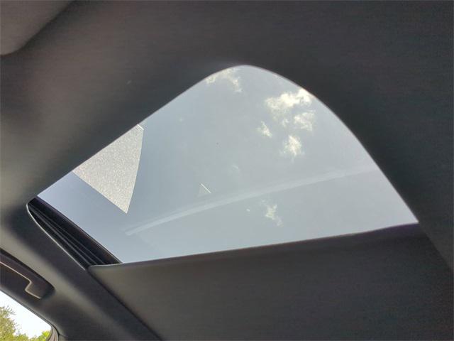 Photo of 2025 Majestic White INFINITI QX60