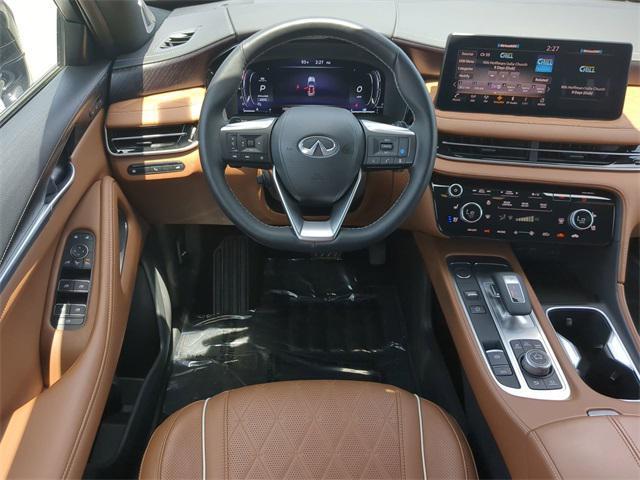 Photo of 2025 Majestic White INFINITI QX60