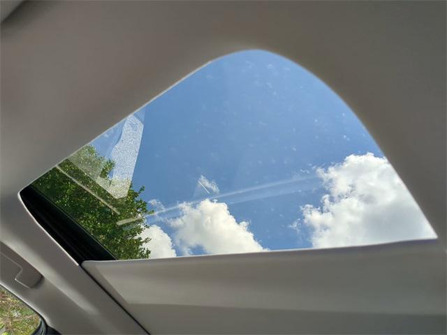 Photo of 2025 Bordeaux INFINITI QX60