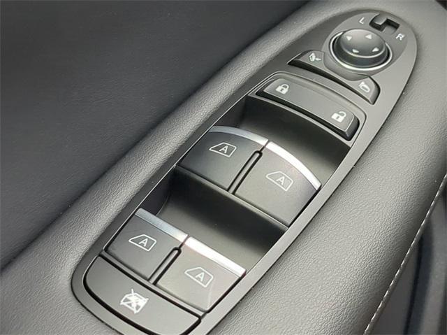 Photo of 2025 Obsidian INFINITI QX50