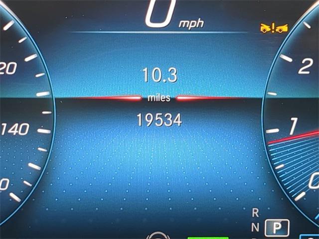 Photo of 2023 Polar White Mercedes-Benz GLS 450