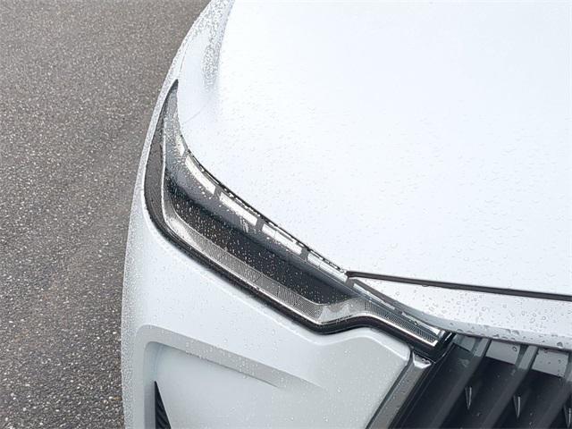 Photo of 2026 Radiant White INFINITI QX60