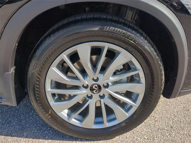 Photo of 2025 Obsidian INFINITI QX50