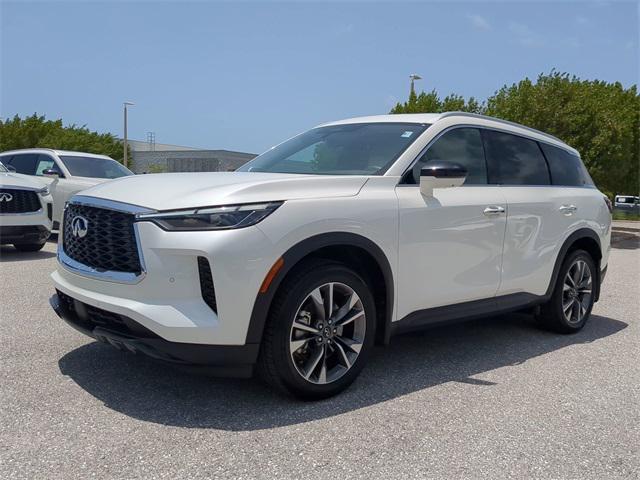Photo of 2025 Majestic White INFINITI QX60