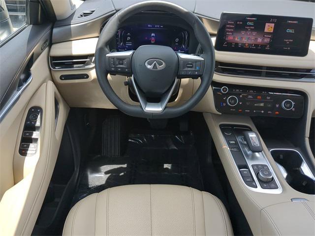 Photo of 2025 Majestic White INFINITI QX60
