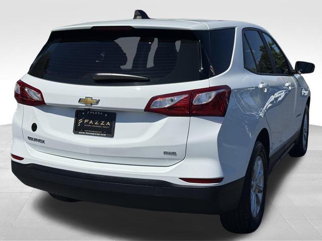 Photo of 2020 Summit White Chevrolet Equinox