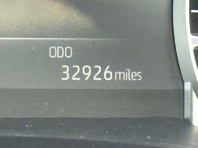 Photo of 2022 Moon Dust Toyota Highlander