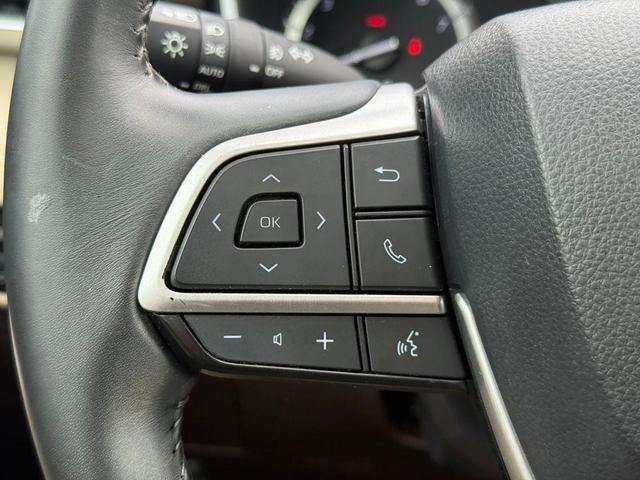 Photo of 2022 Moon Dust Toyota Highlander