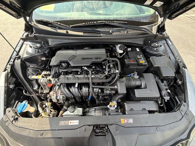 Photo of 2023 Phantom Black Hyundai ELANTRA