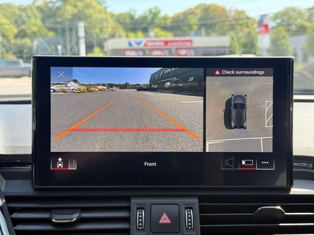 Photo of 2022 Ibis White Audi Q5