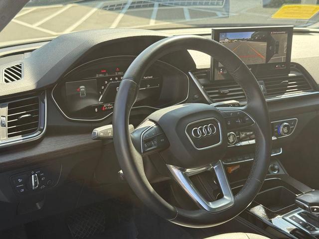 Photo of 2022 Ibis White Audi Q5