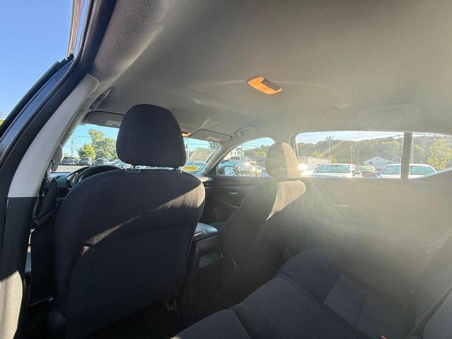 Photo of 2022 Super Black Nissan Sentra
