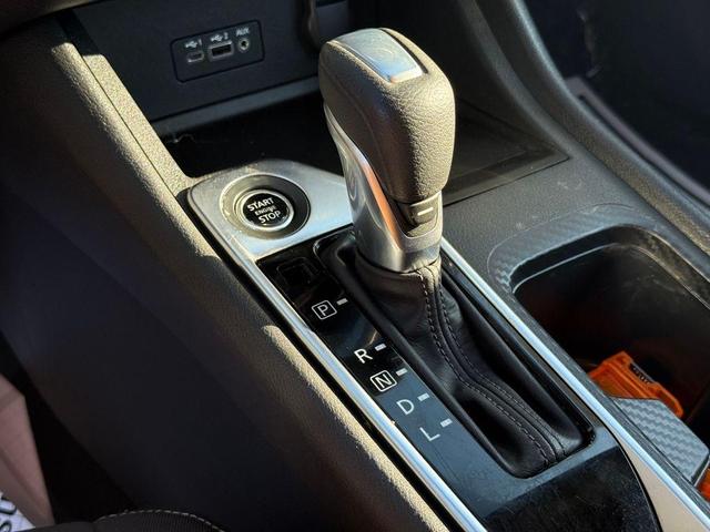 Photo of 2022 Super Black Nissan Sentra