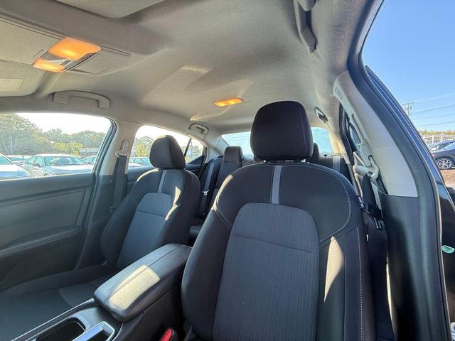 Photo of 2022 Super Black Nissan Sentra