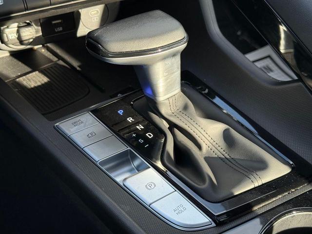 Photo of 2025 Amazon Gray Hyundai ELANTRA