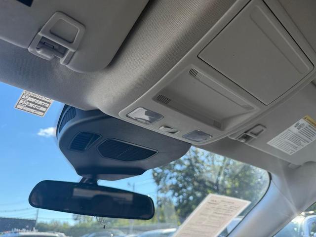 Photo of 2022 Silver Metallic Ford Escape