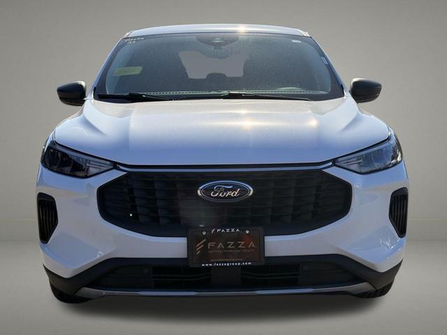 Photo of 2023 Oxford White Ford Escape