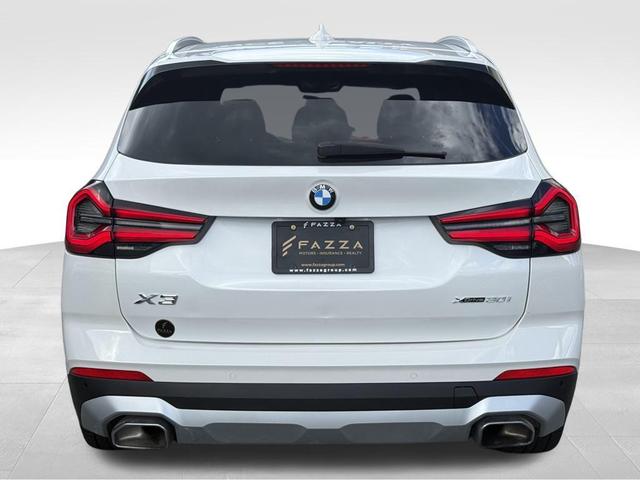 Photo of 2024 White BMW X3