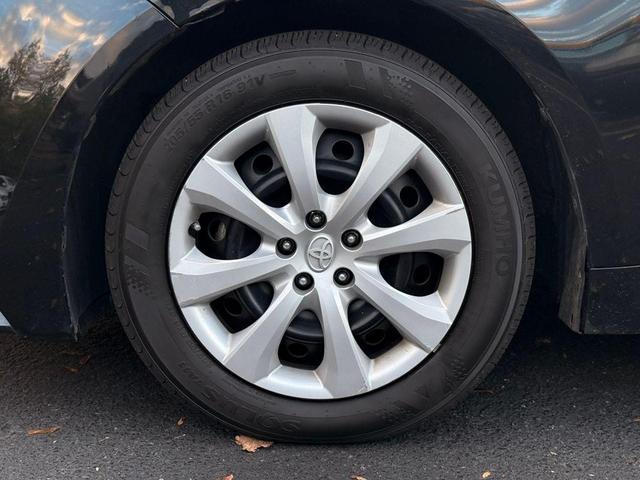 Photo of 2022 Black Sand Pearl Toyota Corolla