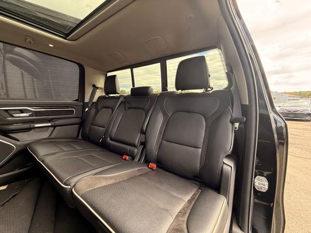 Photo of 2022 Diamond Black Crystal Pearlcoat RAM 1500