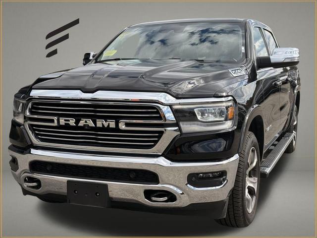 Photo of 2022 Diamond Black Crystal Pearlcoat RAM 1500