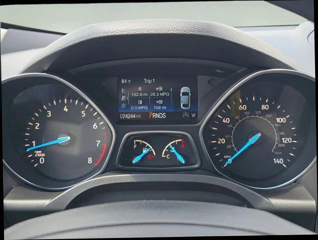 Photo of 2018 Red Ford Escape