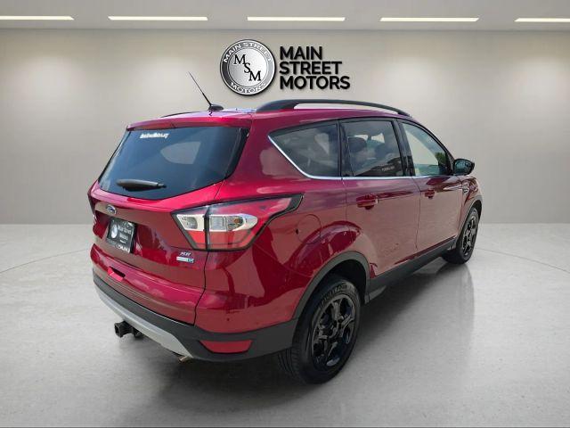 Photo of 2018 Red Ford Escape