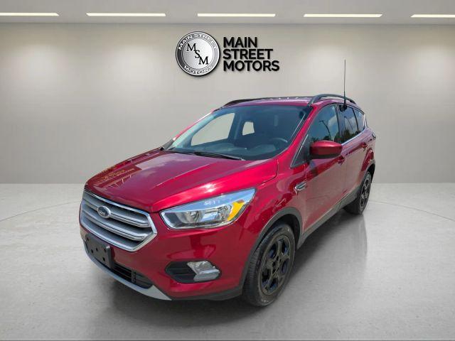 Photo of 2018 Red Ford Escape