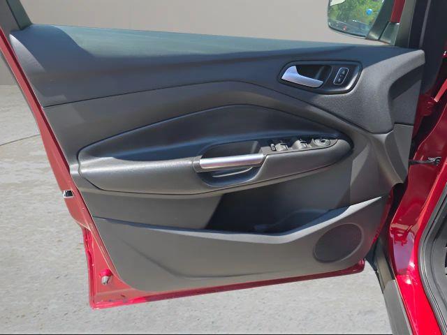 Photo of 2018 Red Ford Escape