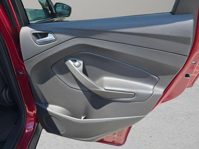 Photo of 2018 Red Ford Escape