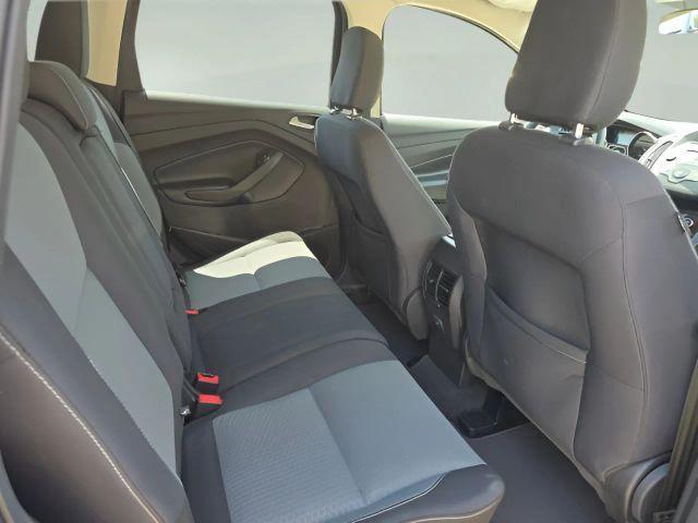 Photo of 2018 Red Ford Escape