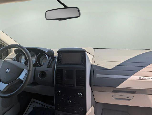 Photo of 2008 Silver Dodge Grand Caravan