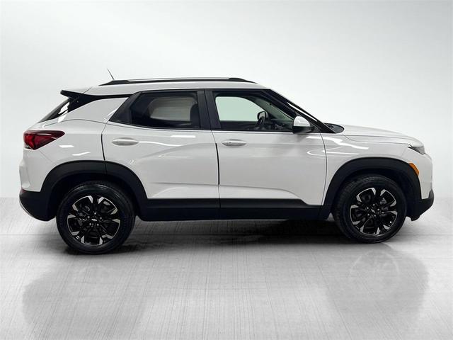 Photo of 2023 Summit White Chevrolet Trailblazer